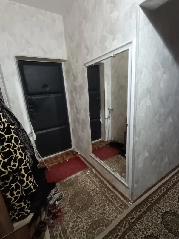 Квартира без маклер. ЦЕНТР. 3 хона ,3 митти туматСотилади. Срочн