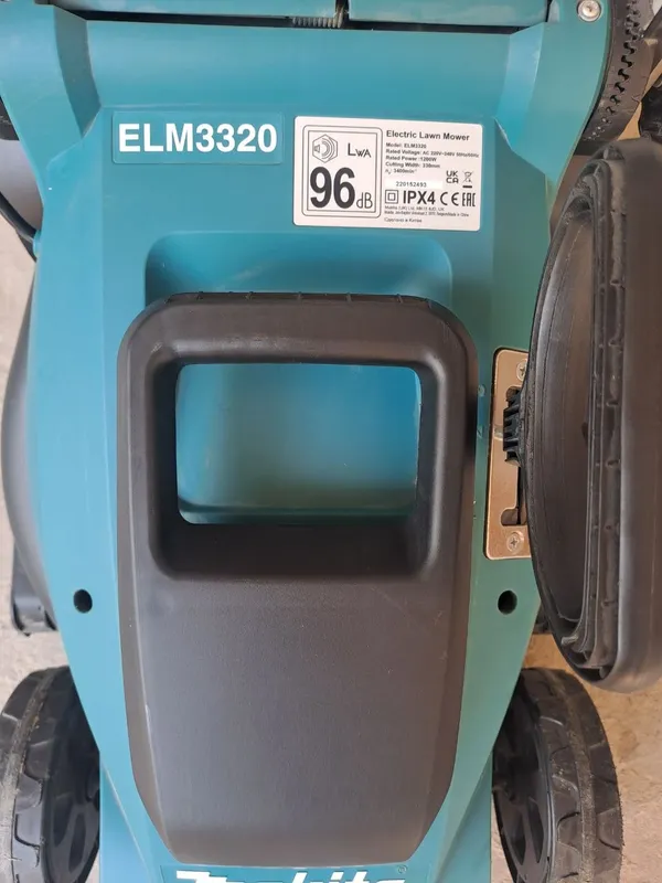 Газонокосилка Makita
