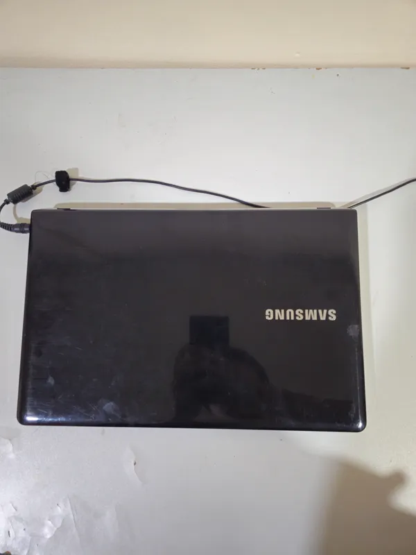 SAMSUNG NOUTBOOK 4 SAMSUNG NOUTBOOK 4