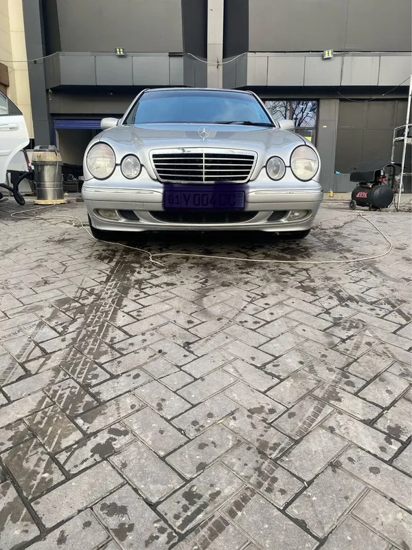 Mersedes Benz E 500 AMG 5 литрлик сотилади — фото 1