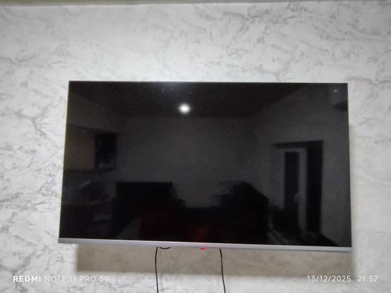 Televizor Samsung olinganiga 3 yil bo'ldi 4K 45talik — фото 1
