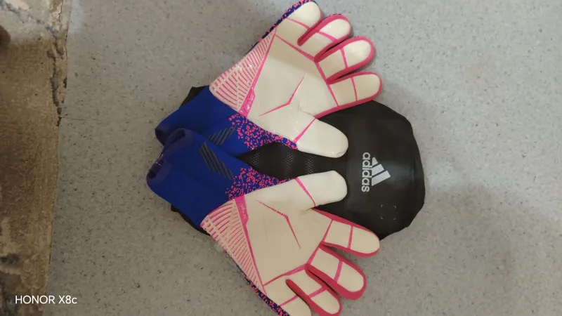 ADIDAS PREDATOR ORGINAL Darvazabonlar Perchatkasi — фото 1