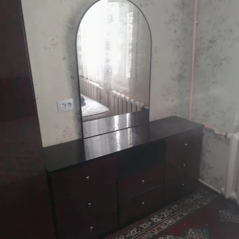 Продается спальний кровать, тумбочка, трюмо, шкаф сотилади 6 Продается спальний кровать, тумбочка, трюмо, шкаф сотилади 6