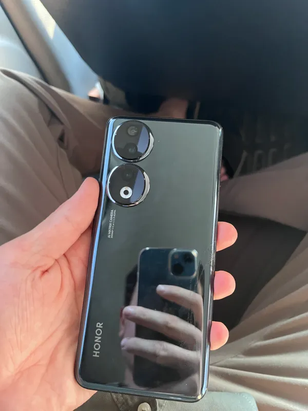 Honor 90 1 Honor 90 1