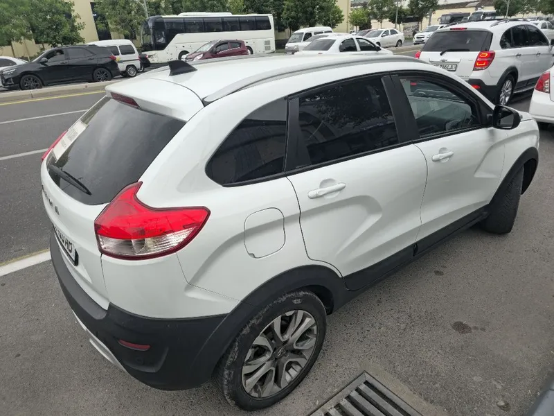 Lada x ray 2022 yili — фото 1