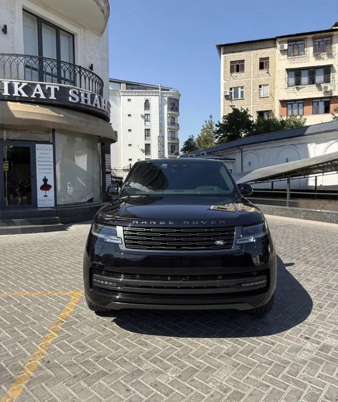 Range Rover P530 LWB 7 seats 2026 1 Range Rover P530 LWB 7 seats 2026 1