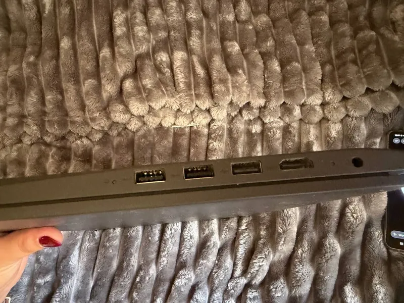 Lenovo V1582С3, келишамз 4