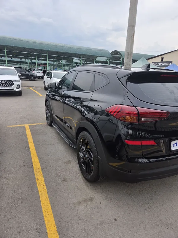 Hyundai Tucson full 3