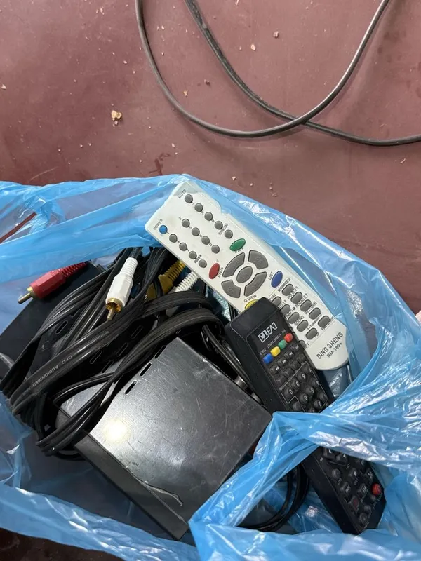 Televizor LG, tuyner bilan birga, TV ishlaydi 2 Televizor LG, tuyner bilan birga, TV ishlaydi 2