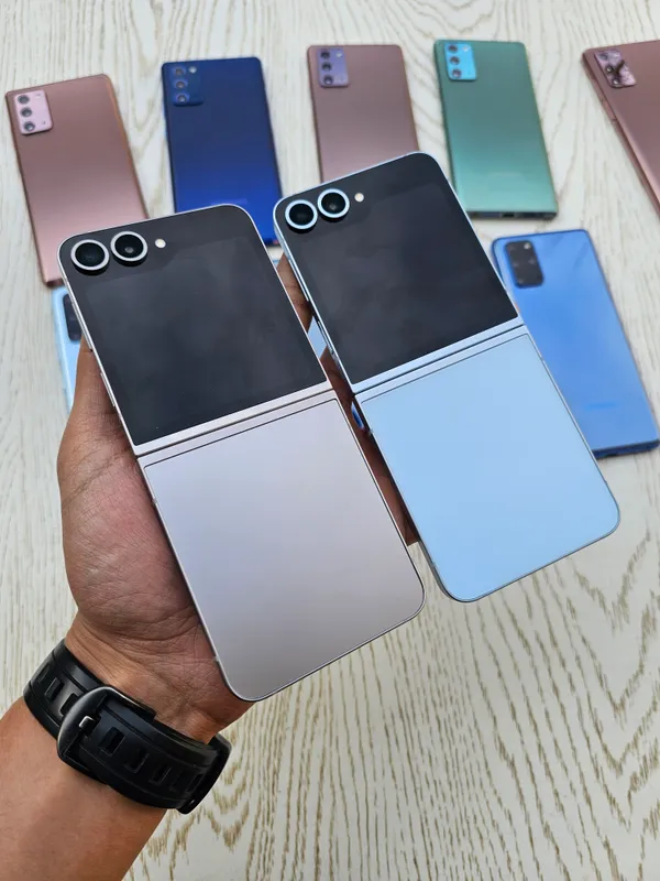 Samsung Galaxy Z Flip 6 5G. Память 8/256 GB. Blue 1 Samsung Galaxy Z Flip 6 5G. Память 8/256 GB. Blue 1