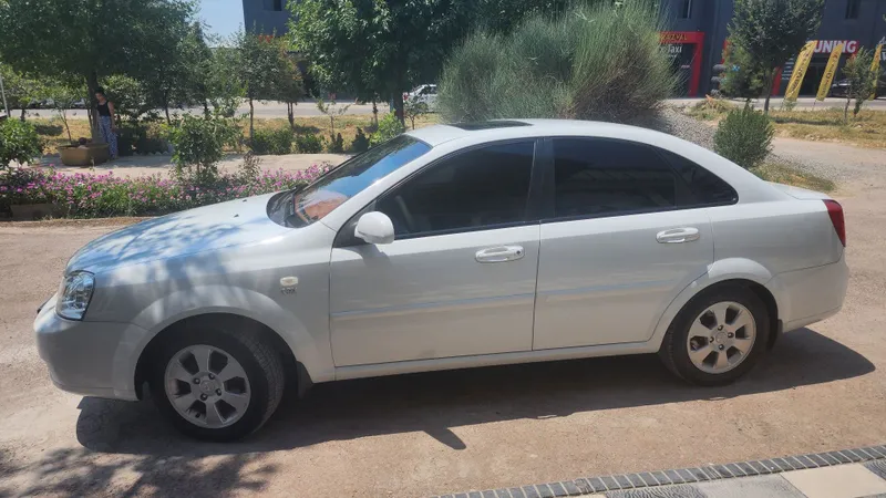 Lacetti avtomat 1.8 motor sotiladi 4 Lacetti avtomat 1.8 motor sotiladi 4