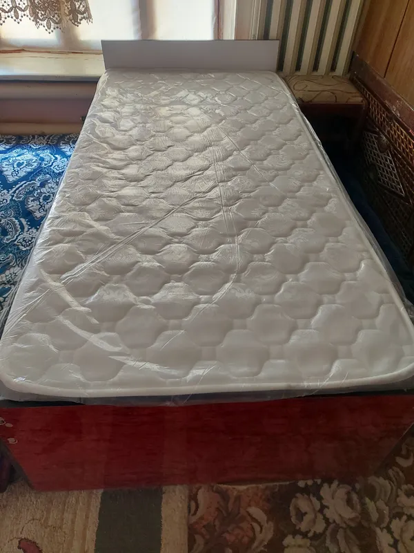Yangi ortopedik matras va karavot 190-90 sotaman Yangi ortopedik matras va karavot 190-90 sotaman