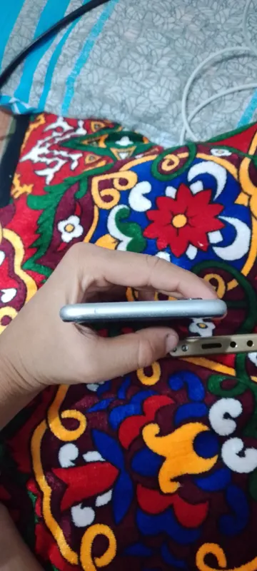 iPhone 6s 64 ГБ продаётся за 100 6 iPhone 6s 64 ГБ продаётся за 100 6