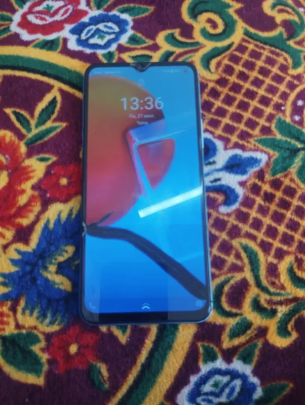Vivo y31 64 xotira aybi ekrani singan Ismim asad 1 Vivo y31 64 xotira aybi ekrani singan Ismim asad 1