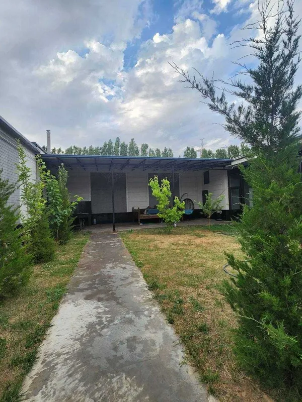 Dacha sotiladi Chorvoqqa yetmasdan 4 Dacha sotiladi Chorvoqqa yetmasdan 4