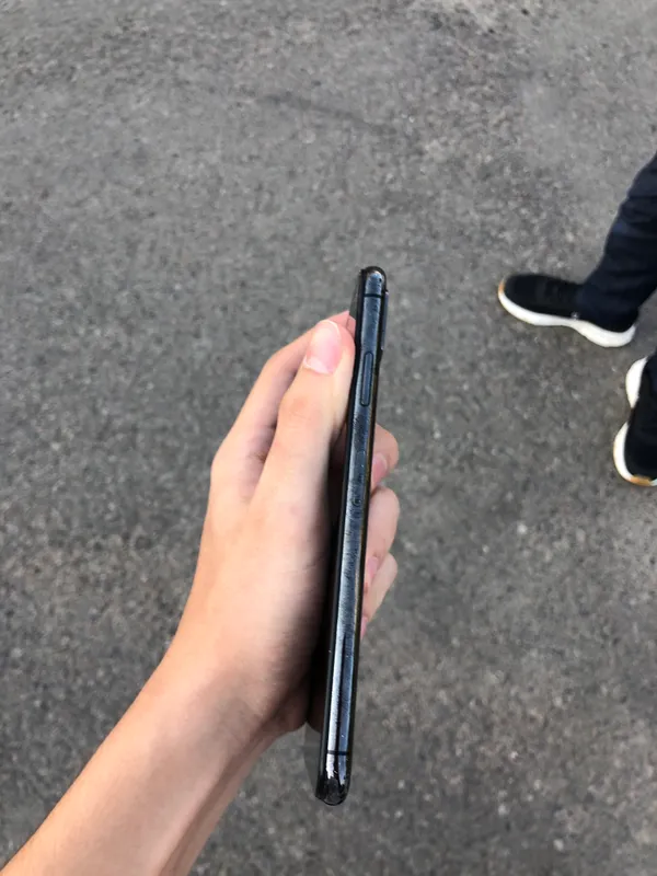 iPhone xs max 4
