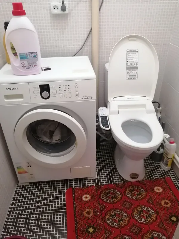 Продается 3х комн квартира в городе, ориентир кафе "Ахмадчиз" 9