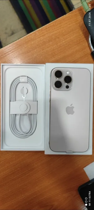 iPhone 16 Pro Max, Desert Titanium, 256GB 1 iPhone 16 Pro Max, Desert Titanium, 256GB 1