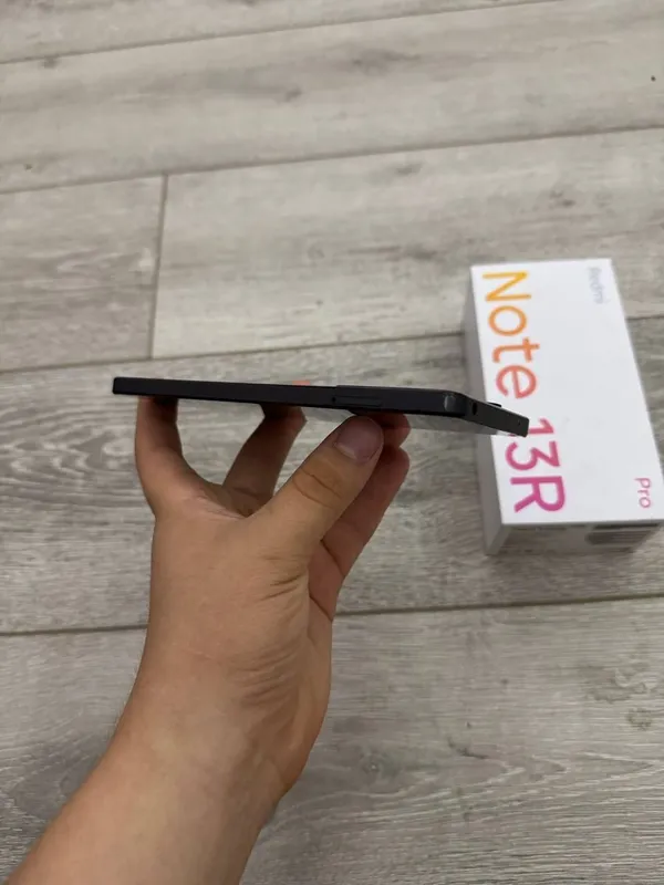 Redmi Not 13R Pro 256 12+4 — фото 5
