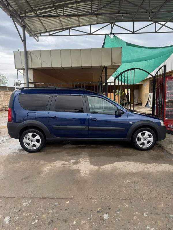 Lada Largus reno