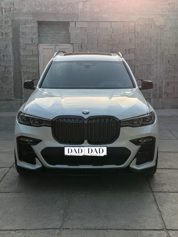 Bmw X7 M50i 4.4 full option 2 Bmw X7 M50i 4.4 full option 2