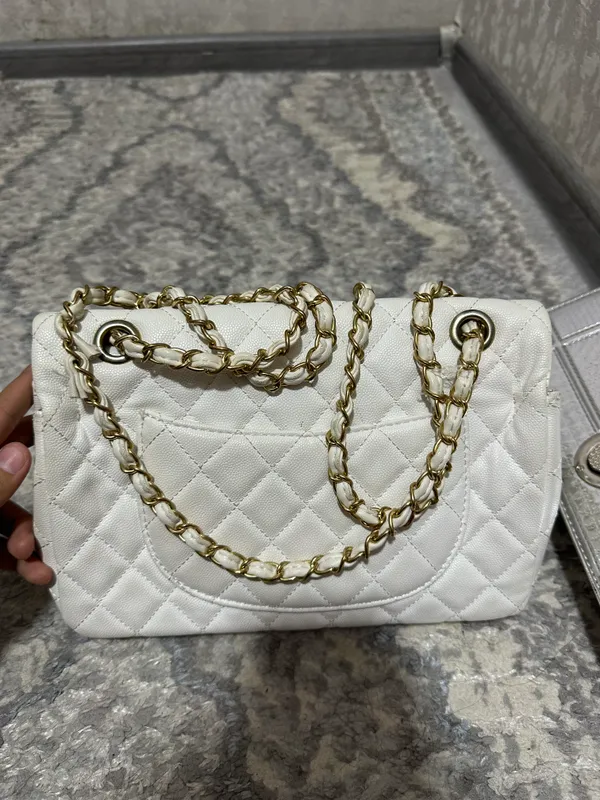 Белая сумка Chanel 3 Белая сумка Chanel 3
