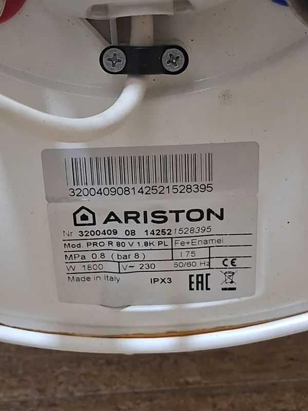 Ariston PRO R80 V 1.8K PL resuming 80 litr hajmli suv isitgich sotilad — фото 1