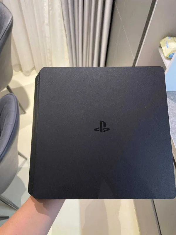 Playstation 4 SLim + 2 gamepad + disk MORTAL KOMBAT XL — фото 2