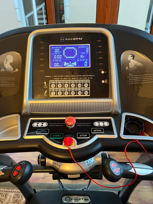 беговая дорожка LifeGYM 700M — фото 2