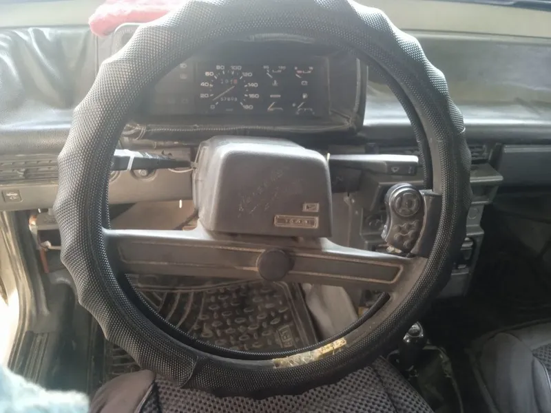 Lada Vaz 21099 yurib turgan mashina.Olgan odam baraka topadi. 5 Lada Vaz 21099 yurib turgan mashina.Olgan odam baraka topadi. 5