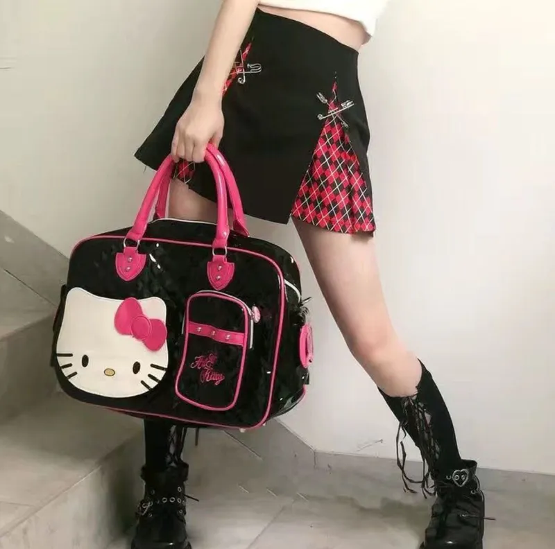 Спортивная сумка Hello Kitty 2 Спортивная сумка Hello Kitty 2