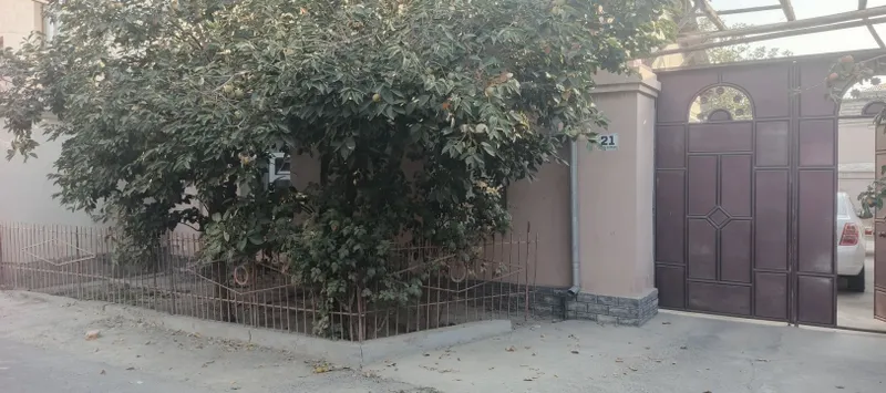 Ховли сотилади Косманвт 1