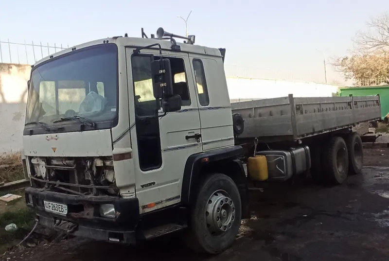 Volvo FL6 , Вольво 25 тон плитавоз воз