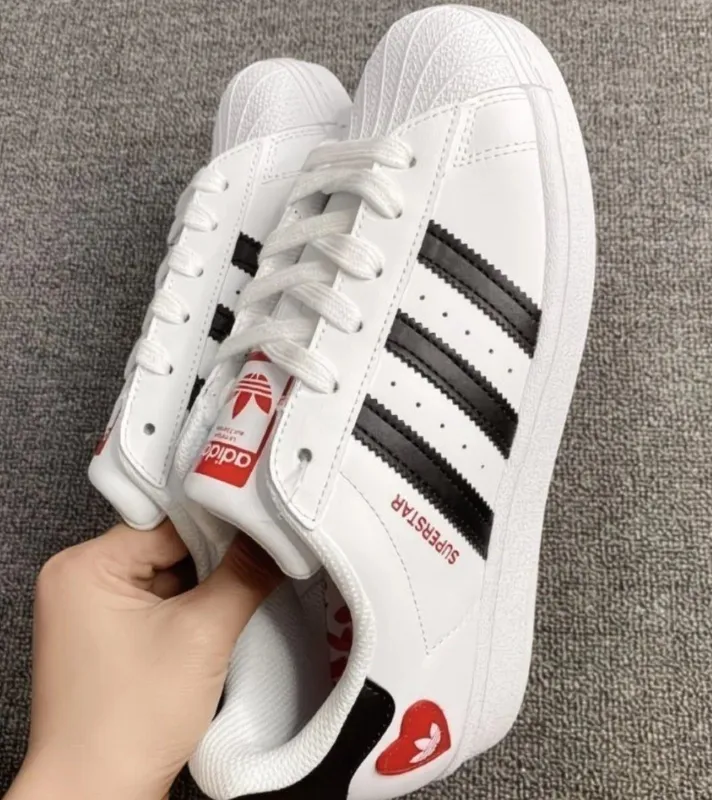 Кроссовки adidas — фото 2