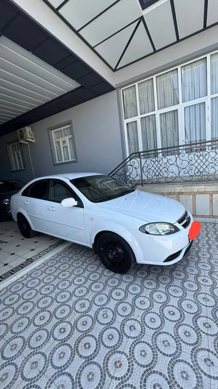 жентра 2017 тоза 7400$ 2