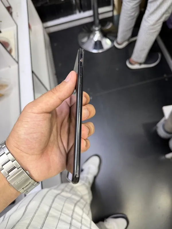 iPhone 7+ чёрный 128 ГБ 6 iPhone 7+ чёрный 128 ГБ 6
