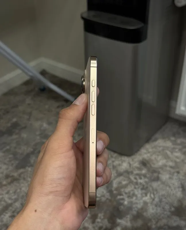 iPhone 16 Pro Max 256 ГБ / 90%, в коробке 2 iPhone 16 Pro Max 256 ГБ / 90%, в коробке 2