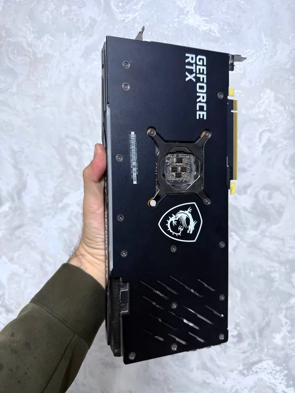 RTX 3070 MSI Gaming Z Trio LHR videokartasi 4