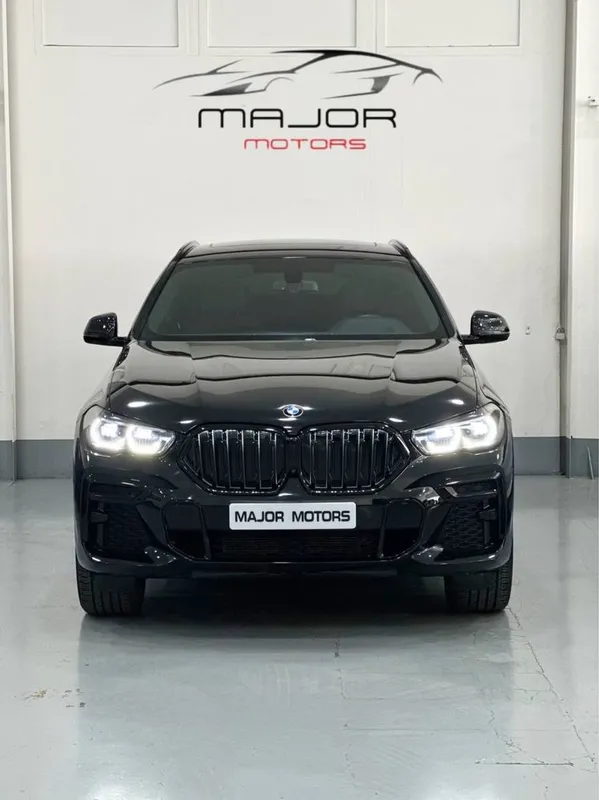 Bmw X6 40i 2022 yil avtomoshinasi