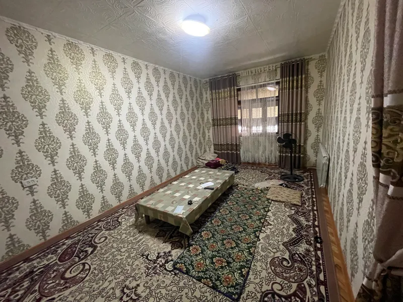 Navoiy shaxar 1- Maktab yonidagi yangi uylar