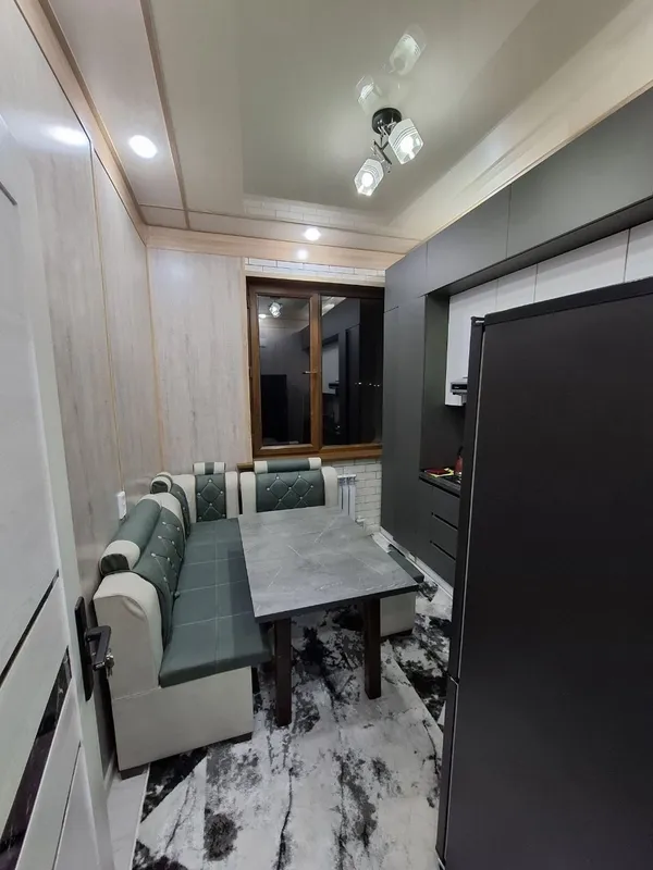 Шахар марказидан уй сотилади 6