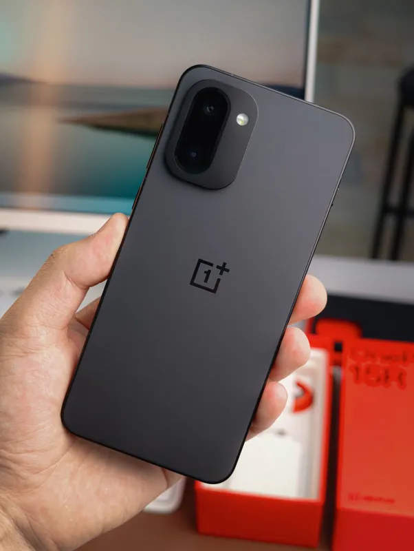 One Plus 15R 5G 6 One Plus 15R 5G 6