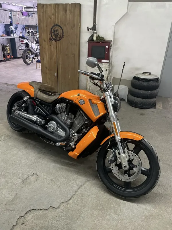 Срочно Harley Davidson V-Rod