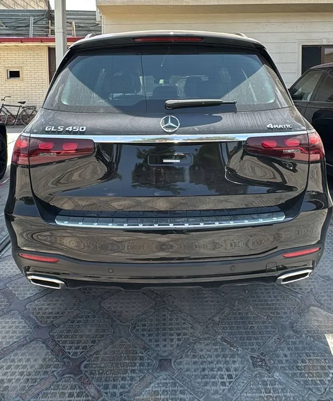 Mercedes-Benz GLS 450 2 Mercedes-Benz GLS 450 2