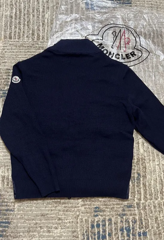 Moncler kardigani 4