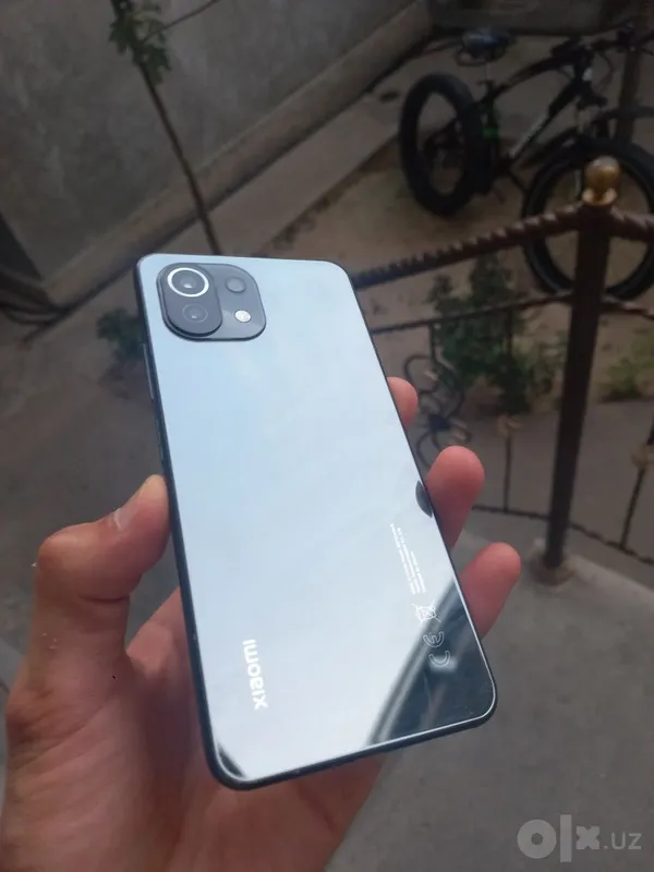 Xiaomi Mi 11 Lite 5G 8/128 ГБ 6 Xiaomi Mi 11 Lite 5G 8/128 ГБ 6