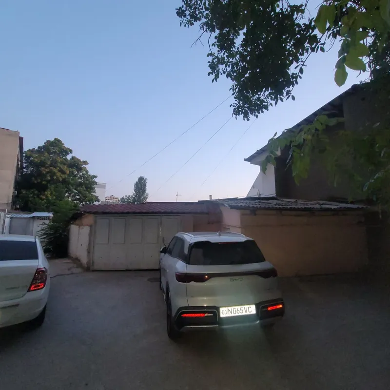 Срочно Продаётся Юнусобод Гидрометцентр 4 сотих участок 6