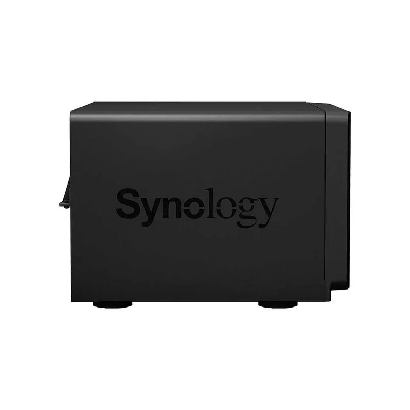 }Сетевое хранилище NAS Synology DS1621+ 4