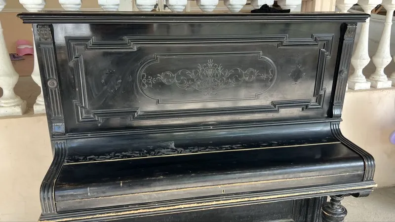 Upright J.Backer Pianino