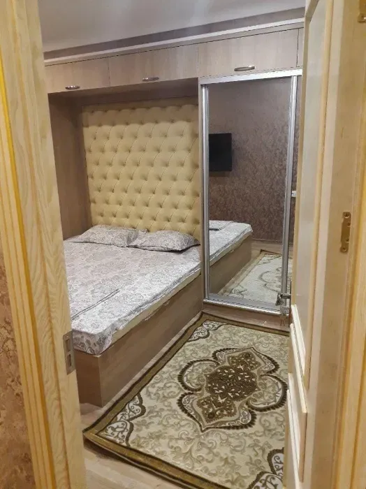 Сдаётся  квартира в аренду рядом гостиница РОССИЯ 2